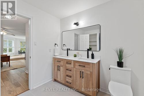 2824 Huntingdon Trail, Oakville, ON - Indoor