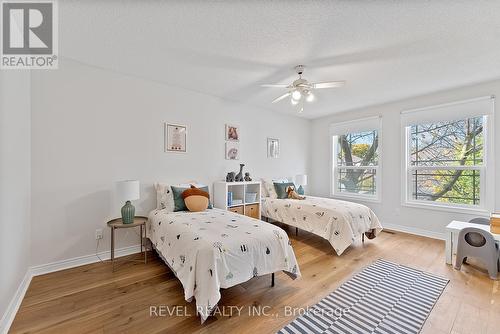 2824 Huntingdon Trail, Oakville, ON - Indoor Photo Showing Bedroom