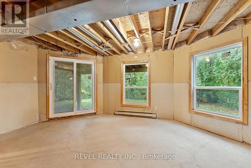 2824 Huntingdon Trail, Oakville, ON - Indoor Photo Showing Other Room