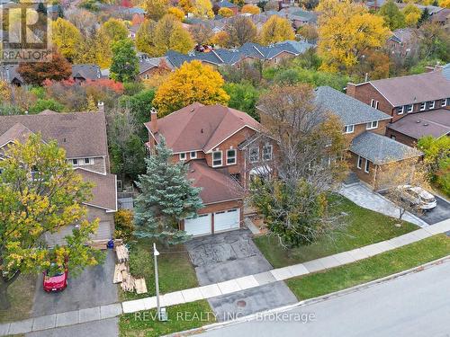 2824 Huntingdon Trail, Oakville, ON - Outdoor