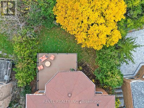 2824 Huntingdon Trail, Oakville, ON - Outdoor