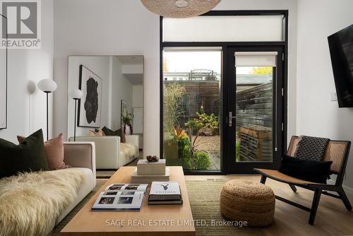 110B Palmerston Avenue, Toronto, ON 