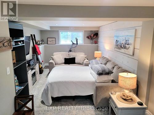 50 Trott Boulevard, Collingwood, ON - Indoor Photo Showing Bedroom