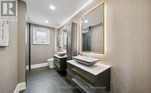 4344 Dallas Court, Mississauga, ON - Indoor