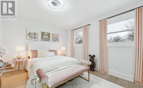 4344 Dallas Court, Mississauga, ON - Indoor Photo Showing Bedroom