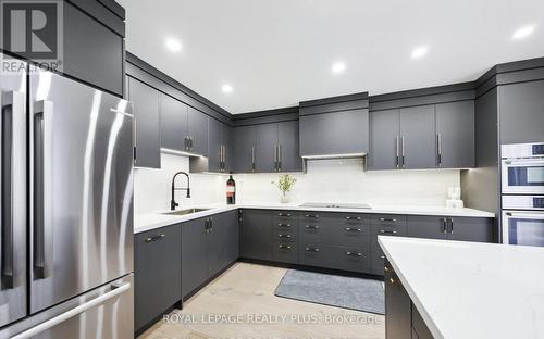 4344 Dallas Court, Mississauga, ON - Indoor Photo Showing Kitchen With Upgraded Kitchen
