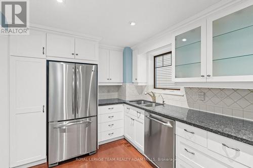46 Gentle Gate Crescent, Ottawa, ON - Indoor Photo Showing Kitchen With Double Sink