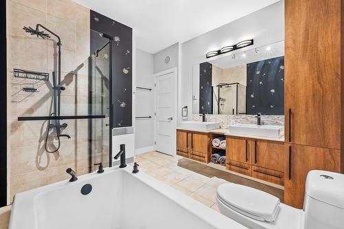 Salle de bains - 0755 Rue Charlevoix, Montréal (Le Sud-Ouest), QC - Indoor Photo Showing Bathroom