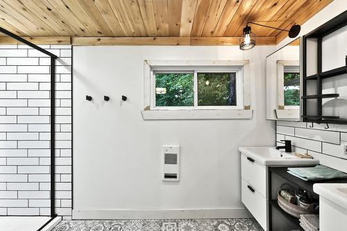 Bathroom - 1577 Rue Roy, Prévost, QC - Indoor