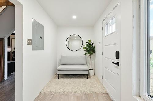 Hall - 1577 Rue Roy, Prévost, QC - Indoor Photo Showing Other Room