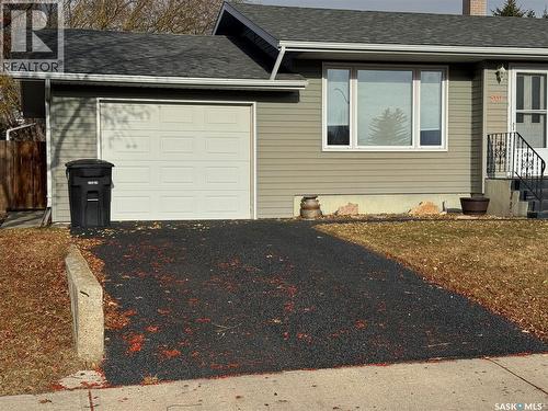 501 7Th Avenue W, Biggar, SK - Outdoor