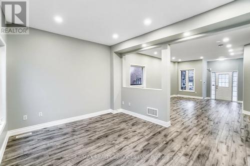 Upper - 15 Masters Green Crescent, Brampton, ON - Indoor Photo Showing Other Room