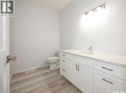 7 2330 Morsky Drive, Estevan, SK - Indoor Photo Showing Bathroom