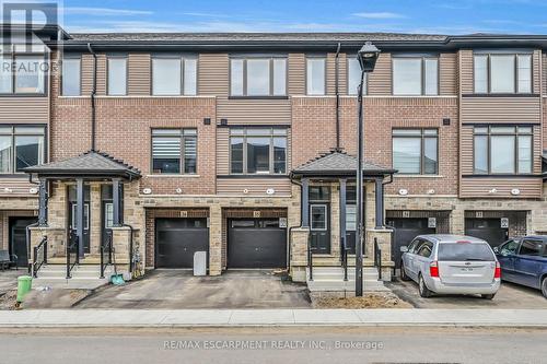 35 - 120 Court Drive, Brant, ON - Outdoor With Facade