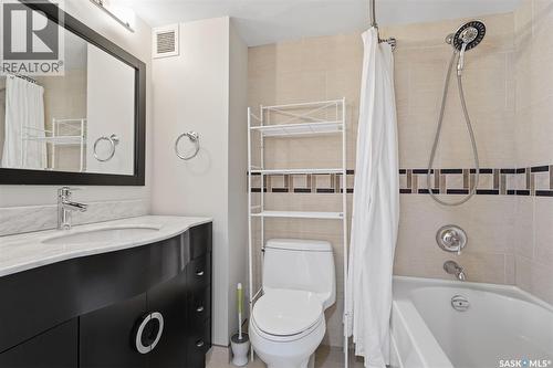 1080 424 Spadina Crescent E, Saskatoon, SK - Indoor Photo Showing Bathroom