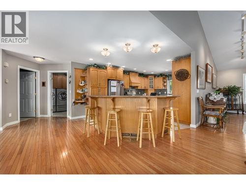 Island - 570 Mesa Vista Drive, Ashcroft, BC - Indoor