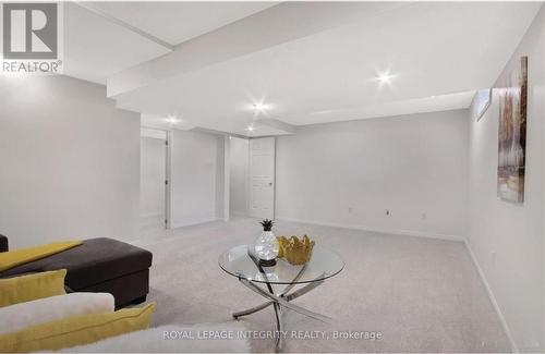 77 Daventry Crescent, Ottawa, ON - Indoor