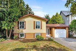 2339 HIXON STREET  Oakville, ON L6L 1T7