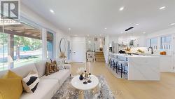 38 CRESTHAVEN DRIVE  Toronto, ON M2H 1M1