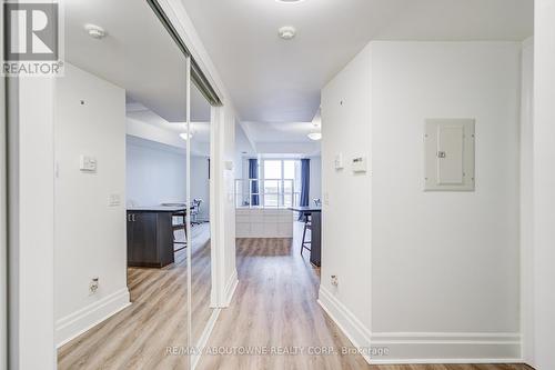 609 - 151 Upper Duke Crescent, Markham, ON - Indoor Photo Showing Other Room