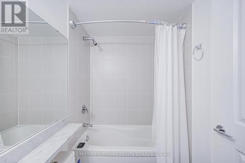 609 - 151 Upper Duke Crescent, Markham, ON - Indoor Photo Showing Bathroom