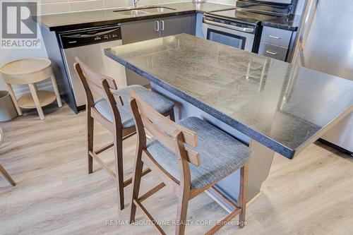 609 - 151 Upper Duke Crescent, Markham, ON - Indoor