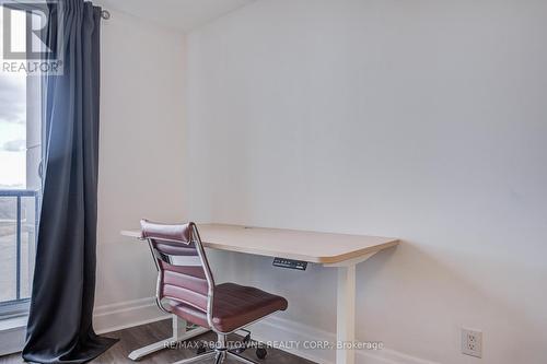 609 - 151 Upper Duke Crescent, Markham, ON - Indoor Photo Showing Office