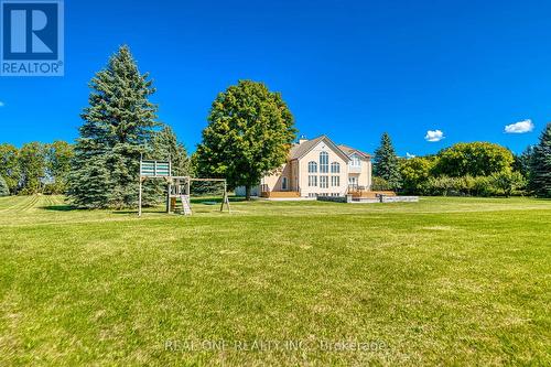 2477 Hornes Road, East Gwillimbury, ON - Outdoor