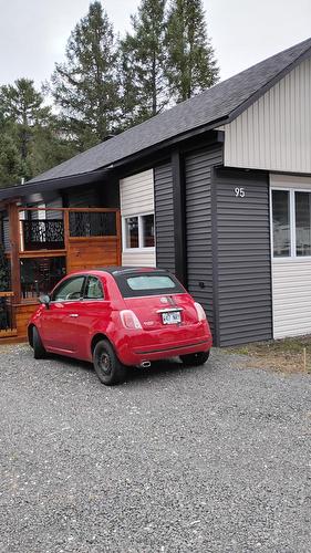 95 Rue du Campeur  Val-Morin, QC J0T 2R0