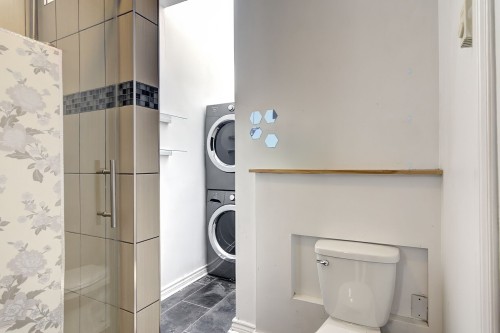 Salle de bains - 4883 Av. Cumberland, Montréal (Côte-Des-Neiges/Notre-Dame-De-Grâce), QC - Indoor