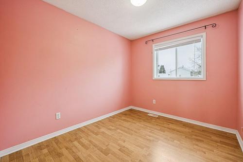 Bedroom - 64 Rue Mcelroy, Gatineau (Gatineau), QC - Indoor Photo Showing Other Room