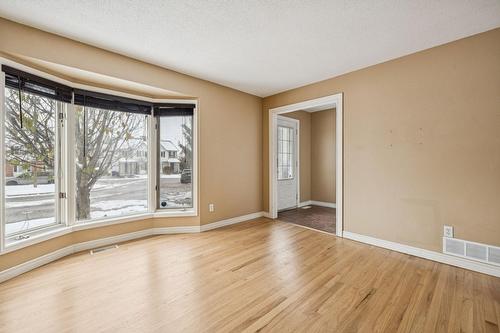 Living room - 64 Rue Mcelroy, Gatineau (Gatineau), QC - Indoor Photo Showing Other Room
