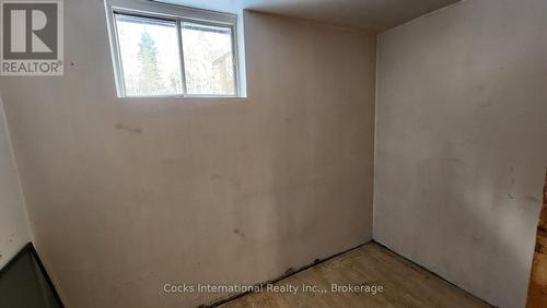 44 Expressway Road, Perry, ON - Indoor Photo Showing Other Room