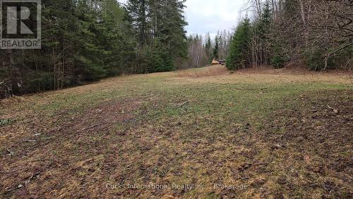 44 Expressway Road, Perry, ON - Outdoor