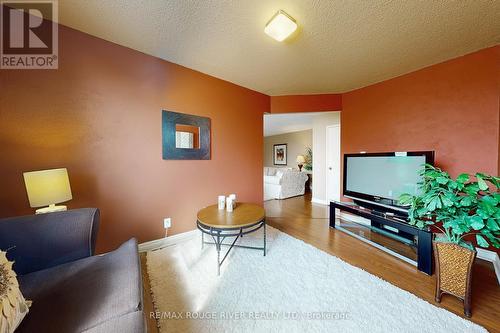 210 - 10 Muirhead Road, Toronto, ON - Indoor