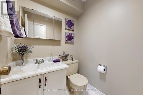 210 - 10 Muirhead Road, Toronto, ON - Indoor Photo Showing Bathroom