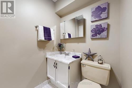 210 - 10 Muirhead Road, Toronto, ON - Indoor Photo Showing Bathroom