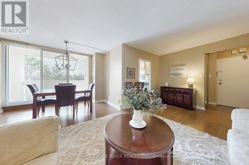 210 - 10 Muirhead Road, Toronto, ON - Indoor