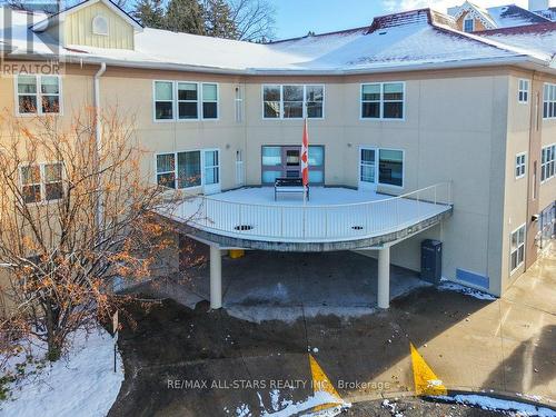 303 - 8 Huron Street, Kawartha Lakes (Lindsay), ON - Outdoor