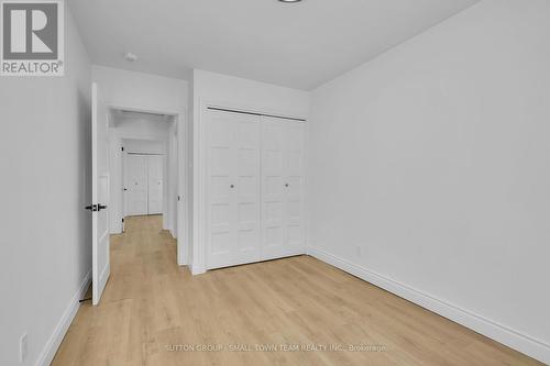 133 Emery Street E, London South (South G), ON - Indoor Photo Showing Other Room