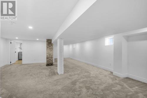 133 Emery Street E, London South (South G), ON - Indoor