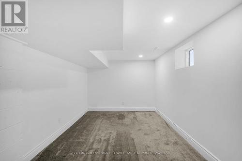 133 Emery Street E, London South (South G), ON - Indoor Photo Showing Other Room