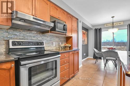 214 Trail Side Circle, Ottawa, ON - Indoor Photo Showing Kitchen