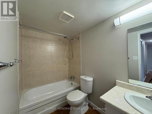 B312 - 80 Rockwood Avenue, St. Catharines (Secord Woods), ON - Indoor Photo Showing Bathroom