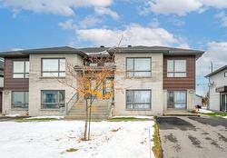 1752 Rue Louis-Philippe-Hébert  Chambly, QC J3L 4B4