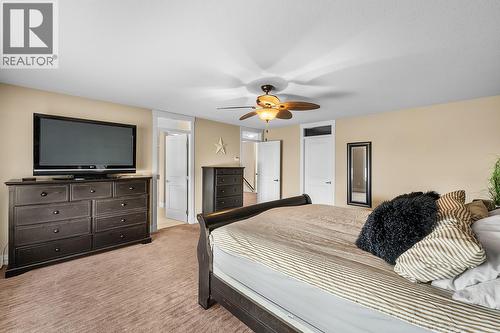 3359 Cougar Road Unit# 19, West Kelowna, BC - Indoor Photo Showing Bedroom