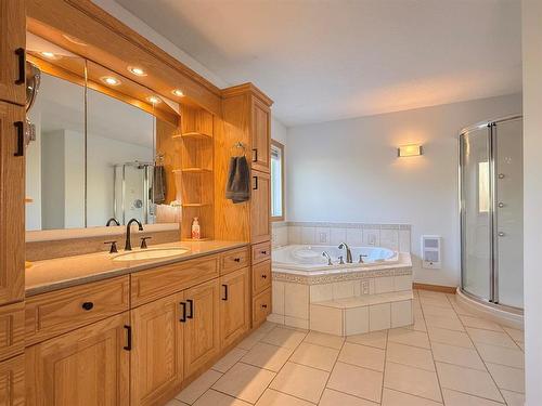 15 Glengariff Street, Elkhorn, MB - Indoor Photo Showing Bathroom