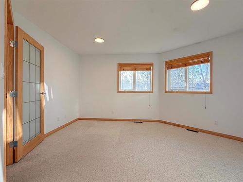 15 Glengariff Street, Elkhorn, MB - Indoor Photo Showing Other Room