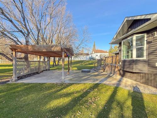 15 Glengariff Street, Elkhorn, MB - Outdoor With Deck Patio Veranda
