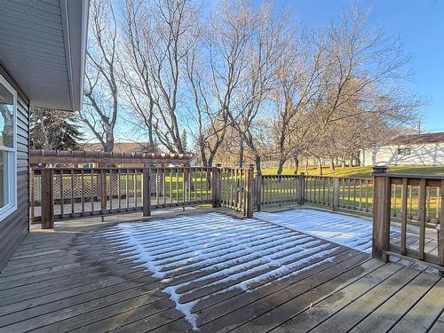 15 Glengariff Street, Elkhorn, MB - Outdoor With Deck Patio Veranda